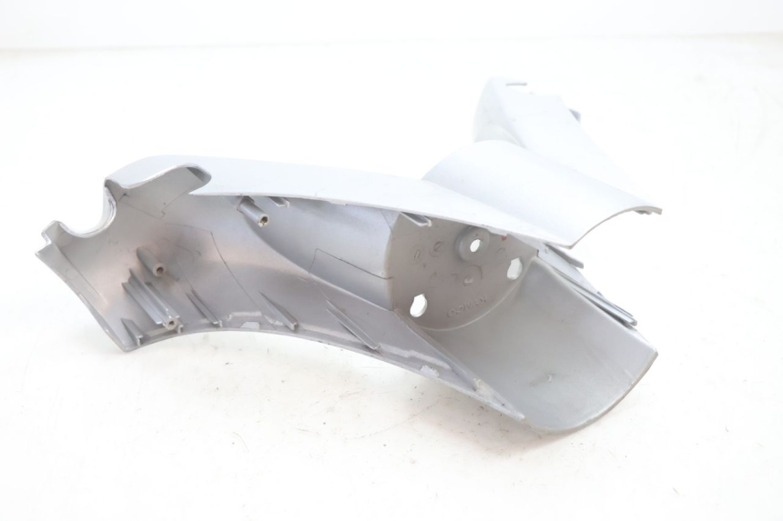photo de COPRIMANUBRIO ANTERIORE KYMCO GRAND DINK 125 (2008 - 2014) - Stato della superficie e materiale