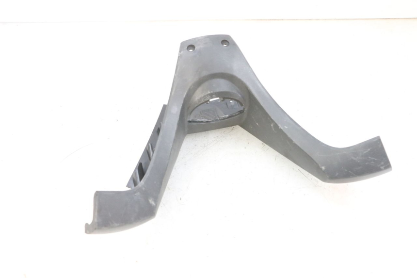 photo de COPRIMANUBRIO ANTERIORE SYM GTS EVO 125 (2009 - 2013) - Primo piano tecnico