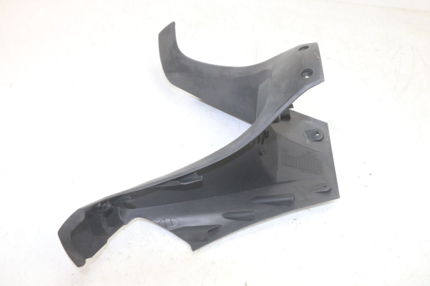 photo de COPRIMANUBRIO ANTERIORE SYM GTS EVO 125 (2009 - 2013) - Primo piano tecnico