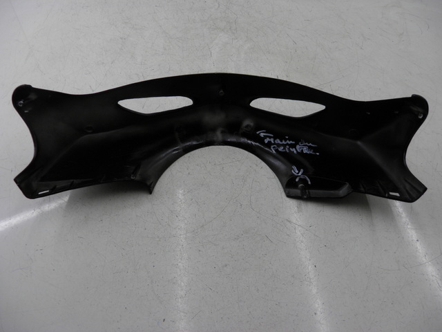 photo de COPERCHIO MANUBRIO ANTERIORE JM MOTOR S-MAX 125 (2010 - 2014) - Zoom sullo stato d'uso