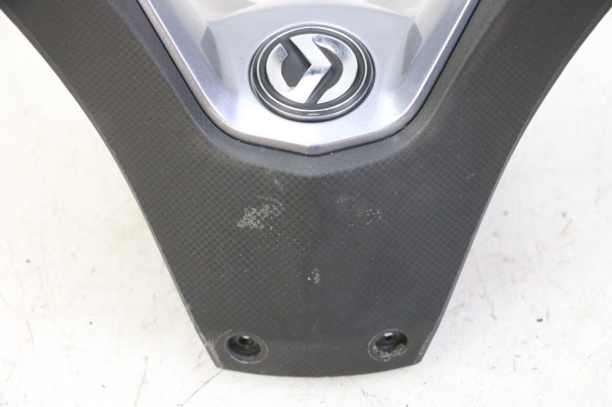 photo de COPRIMANUBRIO ANTERIORE SYM JOYMAX 125 (2010 - 2017) - Zoom sui componenti