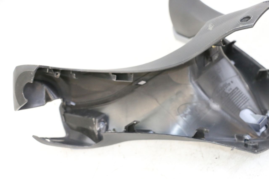 photo de COPRIMANUBRIO ANTERIORE SYM JOYMAX 125 (2010 - 2017) - Primo piano tecnico