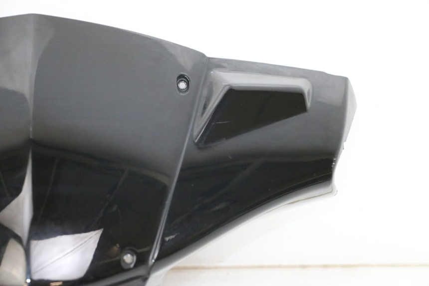 photo de COPRIMANUBRIO ANTERIORE PEUGEOT KISBEE 2T 50 (2018 - 2022) - Caratteristiche distintive