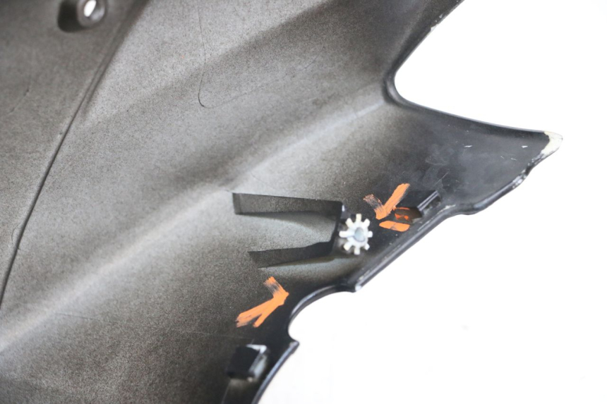 photo de COPRIMANUBRIO ANTERIORE PEUGEOT KISBEE 2T 50 (2018 - 2022) - Altra angolazione