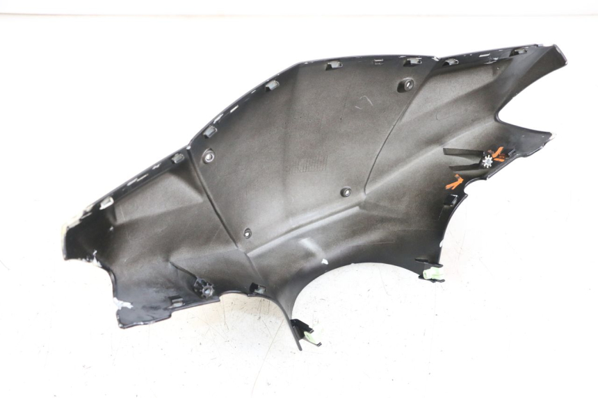 photo de COPRIMANUBRIO ANTERIORE PEUGEOT KISBEE 2T 50 (2018 - 2022) - Primo piano tecnico