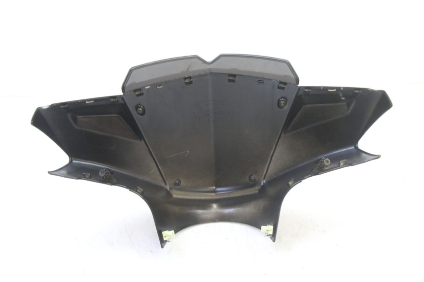 photo de COFANO MANUBRIO ANTERIORE PEUGEOT KISBEE 2T 50 (2010 - 2017) - Primo piano tecnico