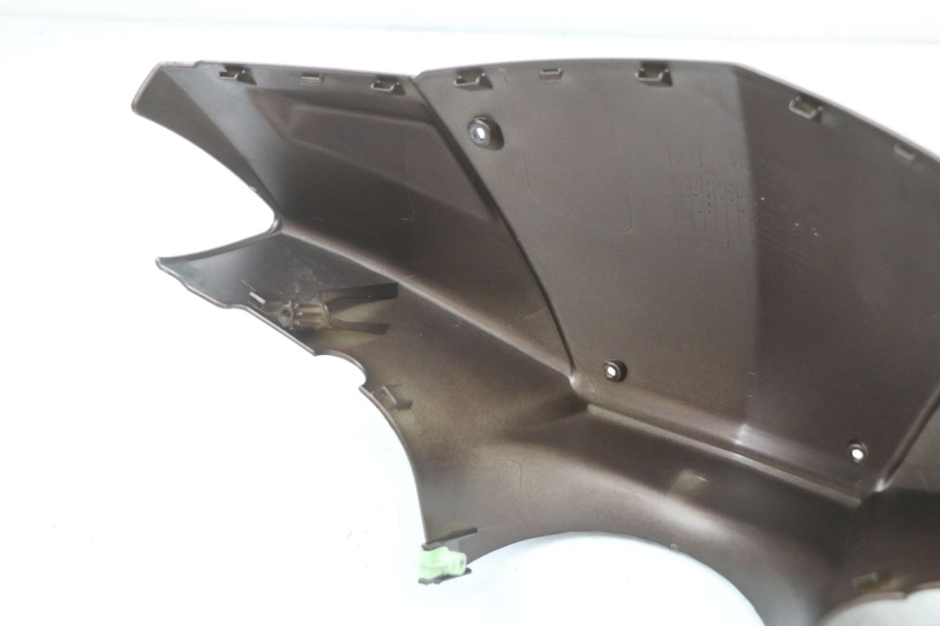 photo de COFANO MANUBRIO ANTERIORE PEUGEOT KISBEE 4T 50 (2010 - 2017) - Primo piano tecnico