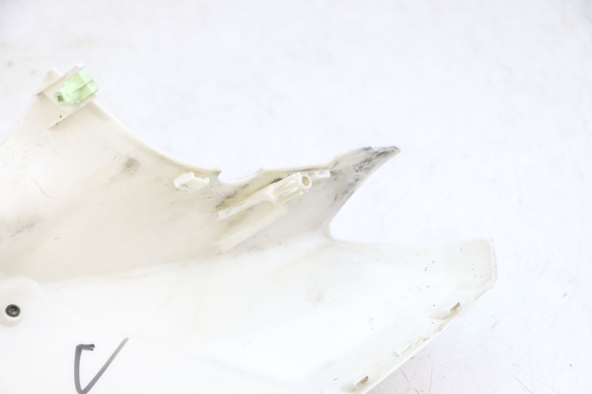 photo de COFANO MANUBRIO ANTERIORE PEUGEOT KISBEE 4T 50 (2010 - 2017) - Dettagli dei punti di fissaggio