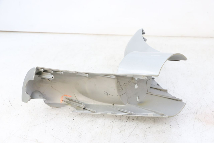 photo de COPRIMANUBRIO ANTERIORE KYMCO GRAND DINK 125 (2008 - 2014) - Zoom sullo stato d'uso