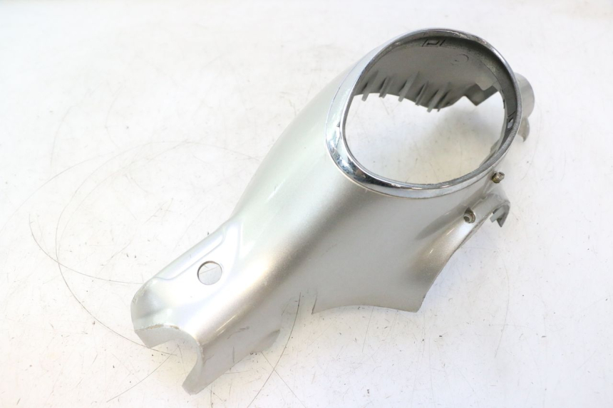 photo de COPRIMANUBRIO ANTERIORE PIAGGIO LIBERTY 50 (1998 - 2003) - Caratteristiche distintive