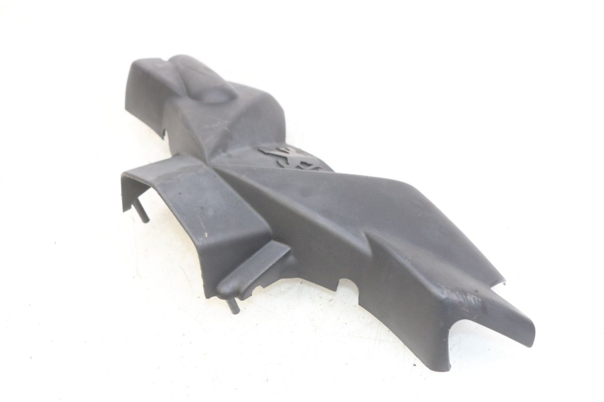 photo de COFANO MANUBRIO ANTERIORE PEUGEOT LUDIX 50 (2005 - 2007) - Dettaglio del componente