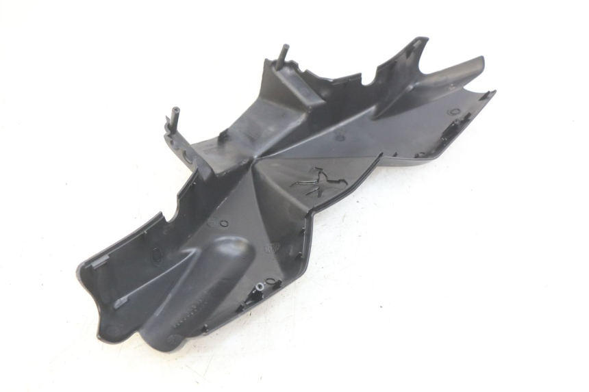 photo de COFANO MANUBRIO ANTERIORE PEUGEOT LUDIX 50 (2005 - 2007) - Vista d'insieme del prodotto