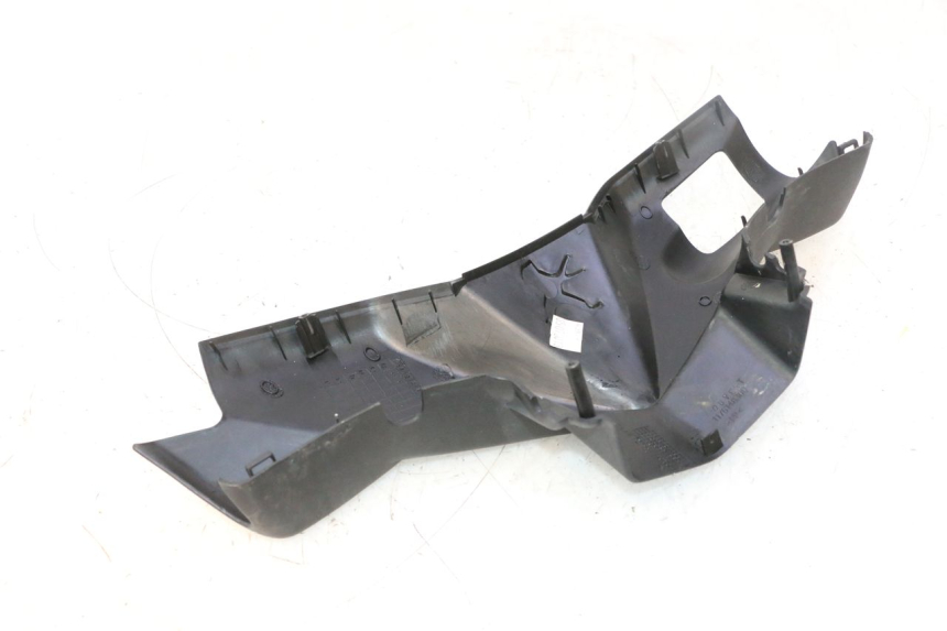 photo de COPRIMANUBRIO ANTERIORE PEUGEOT LUDIX PRO 2T 50 (2010 - 2017) - Dettagli dei punti di fissaggio