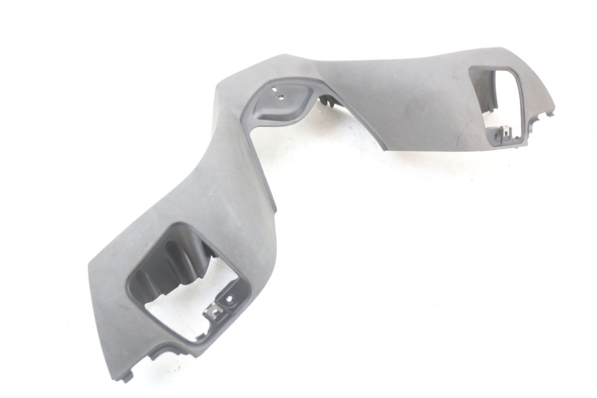 photo de COFANO MANUBRIO ANTERIORE PIAGGIO MP3 LT 400 (2007 - 2012) - Zoom sullo stato d'uso