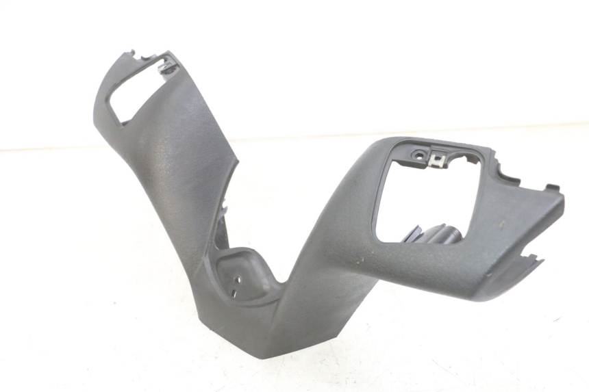 photo de COPRIMANUBRIO ANTERIORE PIAGGIO MP3 LT 300 (2010 - 2016) - Dettaglio del componente