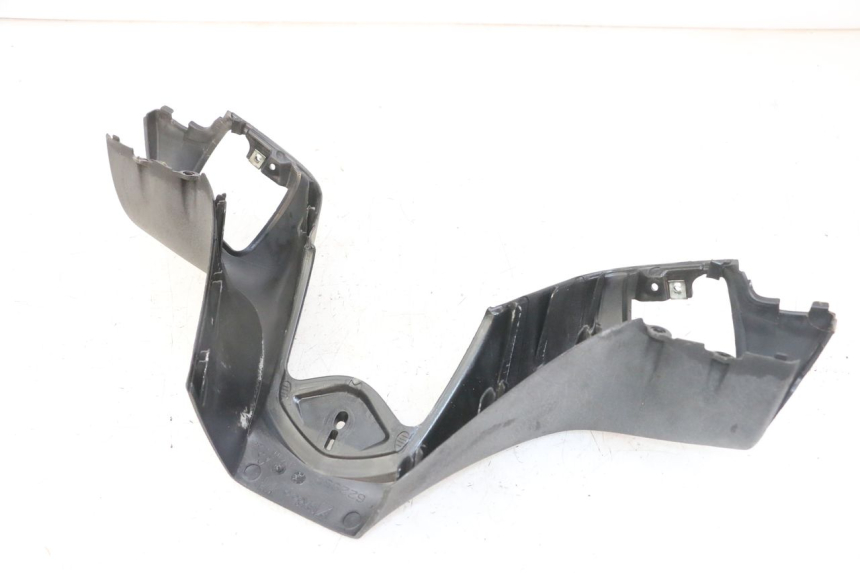 photo de COFANO MANUBRIO ANTERIORE PIAGGIO MP3 LT 300 (2010 - 2016) - Primo piano tecnico