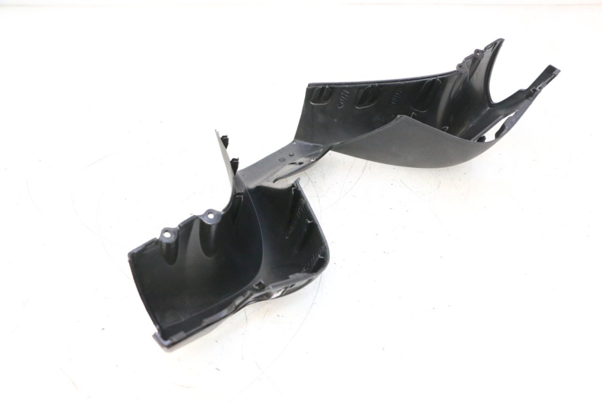 photo de COFANO MANUBRIO ANTERIORE PIAGGIO MP3 LT 300 (2010 - 2016) - Vista d'insieme del prodotto