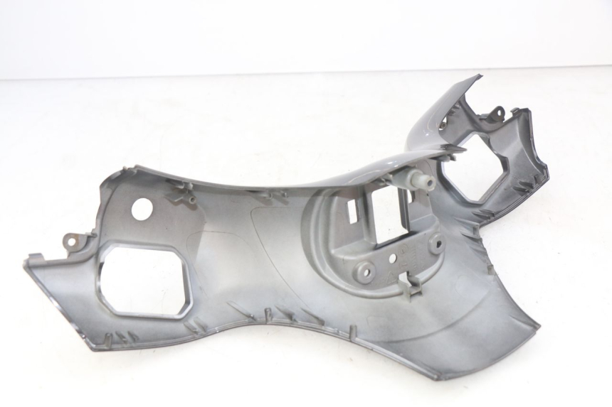 photo de COFANO MANUBRIO ANTERIORE PIAGGIO MP3 500 (2014 - 2017) - Zoom sullo stato d'uso