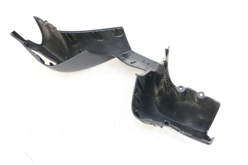 photo de COFANO MANUBRIO ANTERIORE PIAGGIO MP3 500 (2011 - 2015) - Altra angolazione