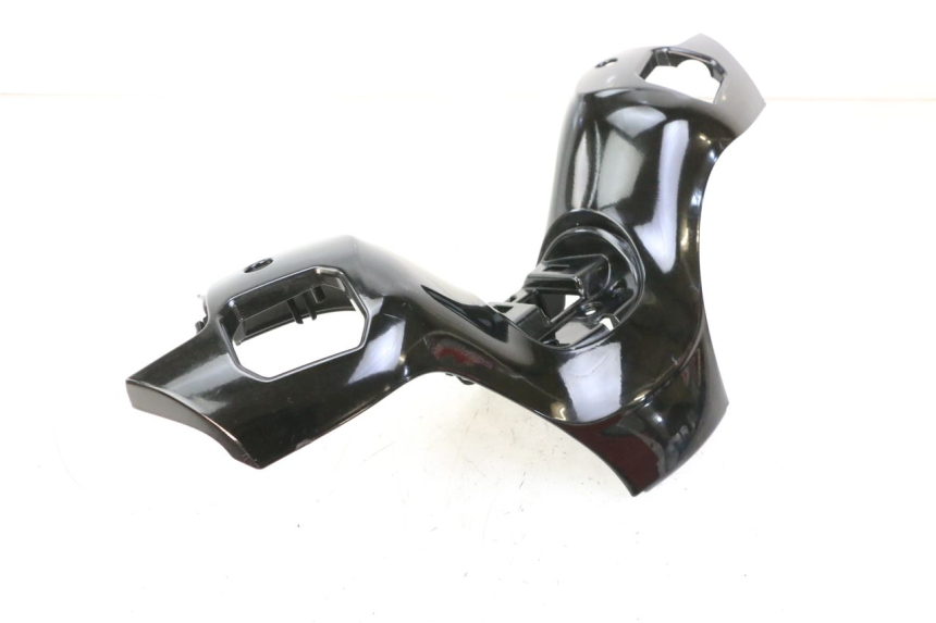 photo de COFANO MANUBRIO ANTERIORE PIAGGIO MP3 500 (2014 - 2017) - Stato della superficie e materiale