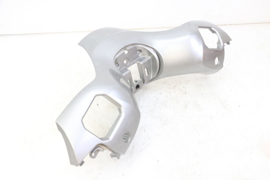 photo de COFANO MANUBRIO ANTERIORE PIAGGIO MP3 500 (2014 - 2017) - Stato della superficie e materiale