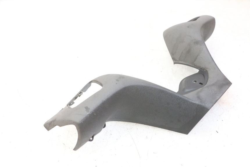 photo de COFANO MANUBRIO ANTERIORE PIAGGIO MP3 125 (2006 - 2014) - Altra angolazione