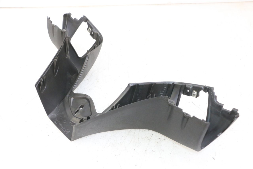 photo de COFANO MANUBRIO ANTERIORE PIAGGIO MP3 125 (2006 - 2014) - Vista d'insieme del prodotto