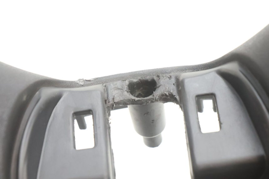 photo de COPRIMANUBRIO ANTERIORE PIAGGIO MP3 500 (2016 - 2018) - Zoom sullo stato d'uso