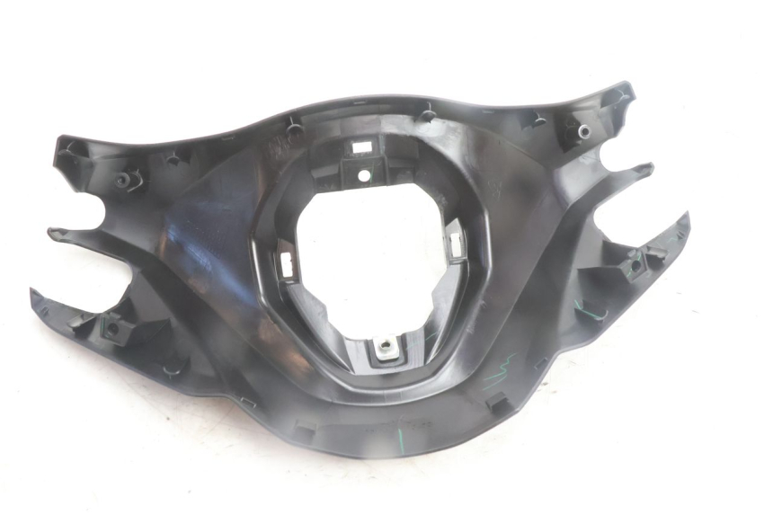 photo de COPRIMANUBRIO ANTERIORE YAMAHA N-MAX NMAX 125 (2021 - 2024) - Zoom sullo stato d'uso