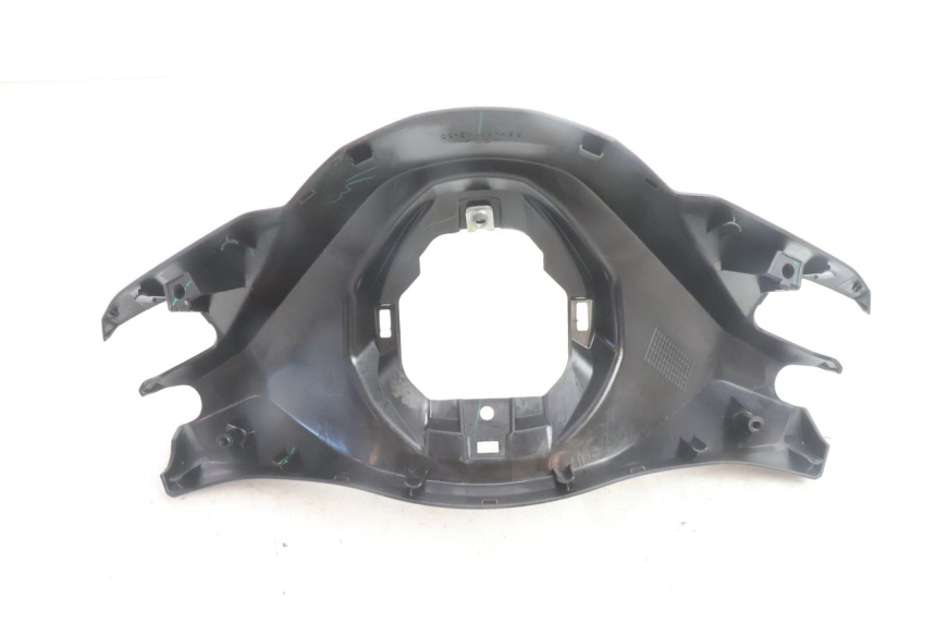 photo de COPRIMANUBRIO ANTERIORE YAMAHA N-MAX NMAX 125 (2021 - 2024) - Altra angolazione