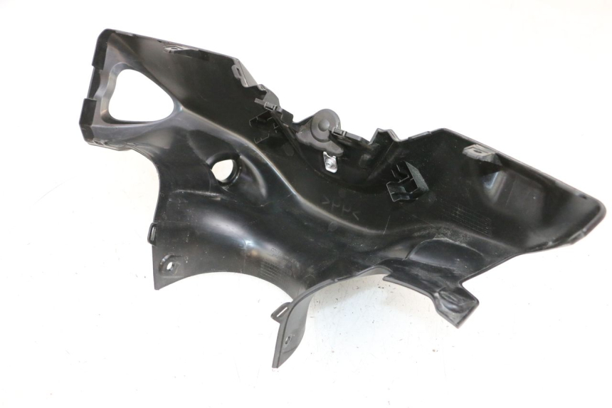 photo de COPRIMANUBRIO ANTERIORE YAMAHA NEO'S CORE 1 (2022 - 2026) - Primo piano tecnico