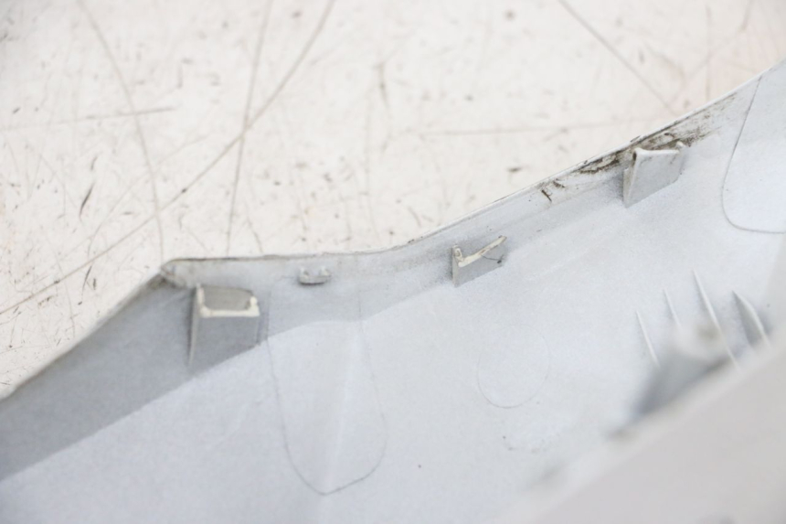 photo de COPRIMANUBRIO ANTERIORE YAMAHA NEOS NEO'S 4T 50 (2008 - 2016) - Zoom sullo stato d'uso