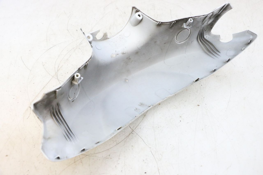 photo de COPRIMANUBRIO ANTERIORE YAMAHA NEOS NEO'S 4T 50 (2008 - 2016) - Dettagli dei punti di fissaggio