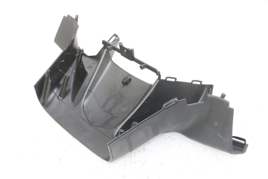 photo de COPERCHIO MANUBRIO ANTERIORE GILERA NEXUS 125 (2009 - 2013) - Dettagli dei punti di fissaggio