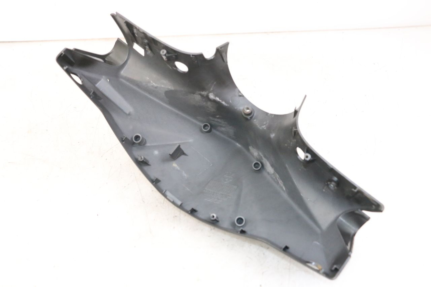 photo de COPRIMANUBRIO ANTERIORE SYM ORBIT 50 (2008 - 2010) - Dettaglio del componente