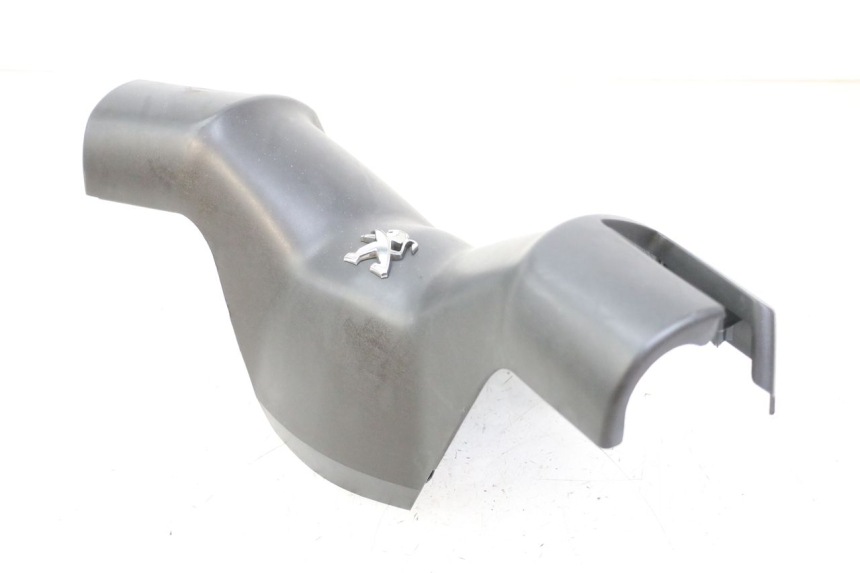 photo de COFANO MANUBRIO ANTERIORE PEUGEOT CITYSTAR 125 (2011 - 2017) - Vista d'insieme del prodotto