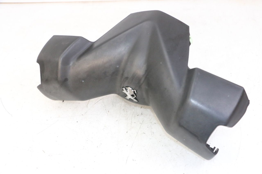 photo de COPRIMANUBRIO ANTERIORE PEUGEOT CITYSTAR 2T 50 (2018 - 2021) - Primo piano tecnico