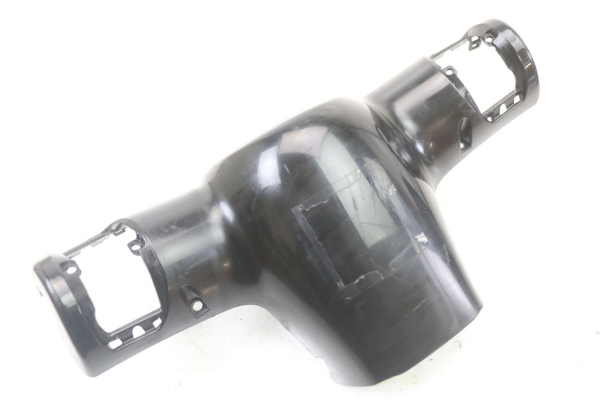 photo de COFANO MANUBRIO ANTERIORE PEUGEOT DJANGO 125 (2014 - 2017) - Zoom sullo stato d'uso