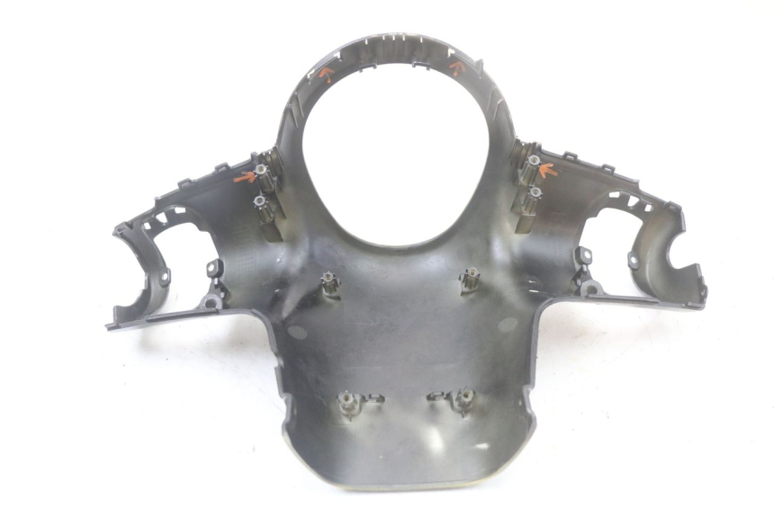 photo de COFANO MANUBRIO ANTERIORE PEUGEOT DJANGO 125 (2014 - 2017) - Primo piano tecnico