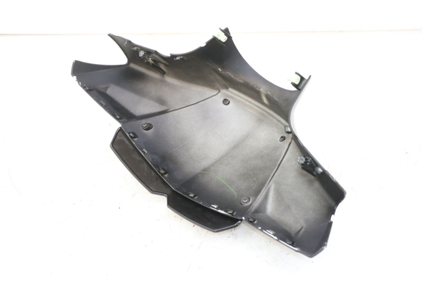 photo de COFANO MANUBRIO ANTERIORE PEUGEOT KISBEE 4T 50 (2018 - 2022) - Dettaglio del componente