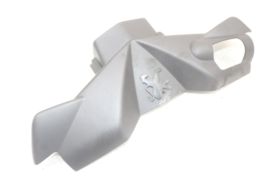 photo de COFANO MANUBRIO ANTERIORE PEUGEOT LUDIX 50 (2005 - 2007) - Altra angolazione