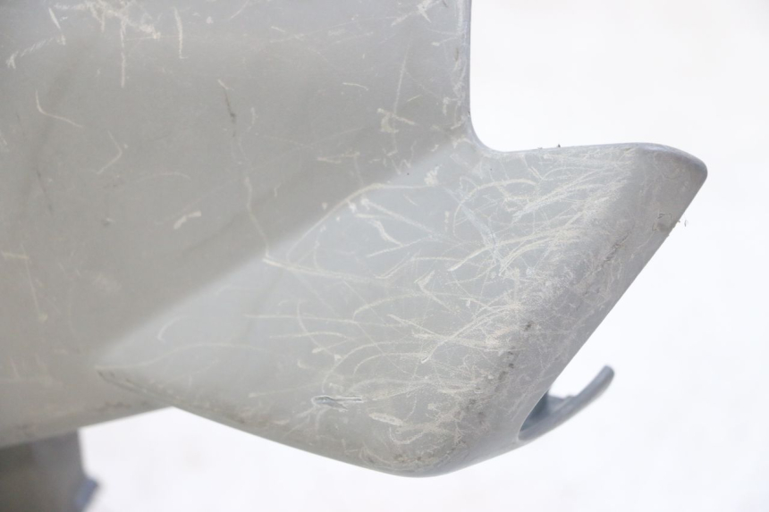 photo de COPRIMANUBRIO ANTERIORE PEUGEOT LUDIX ONE 50 (2005 - 2008) - Zoom sullo stato d'uso