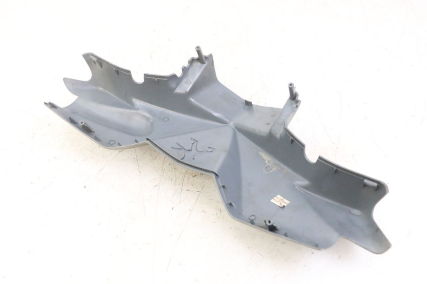 photo de COPRIMANUBRIO ANTERIORE PEUGEOT LUDIX ONE 50 (2005 - 2008) - Dettagli dei punti di fissaggio