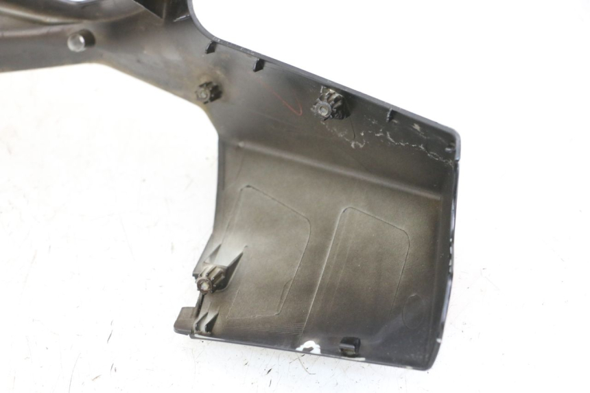 photo de COPRIMANUBRIO ANTERIORE PEUGEOT VIVACITY 125 (2010 - 2017) - Vista d'insieme del prodotto