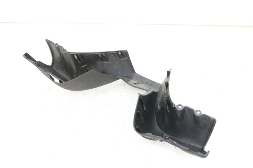 photo de COFANO MANUBRIO ANTERIORE PIAGGIO MP3 125 (2006 - 2014) - Dettaglio del componente