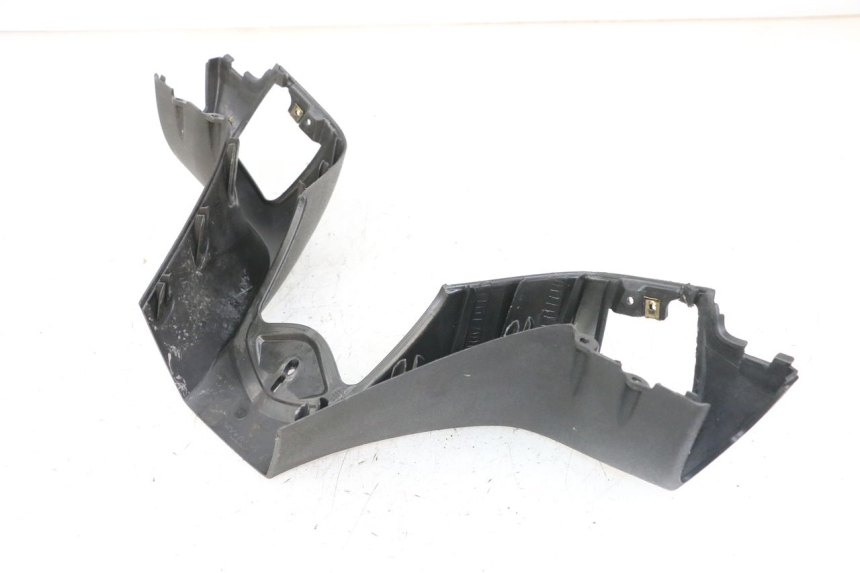 photo de COFANO MANUBRIO ANTERIORE PIAGGIO MP3 125 (2006 - 2014) - Altra angolazione