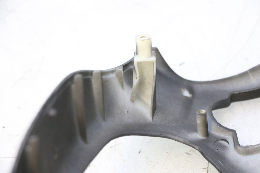 photo de COFANO MANUBRIO ANTERIORE KEEWAY RY6 2T 50 (2011 - 2019) - Zoom sullo stato d'uso