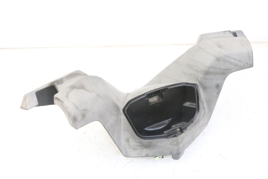 photo de COPRIMANUBRIO ANTERIORE PEUGEOT SATELIS COMPRESSOR K15 125 (2006 - 2009) - Zoom sullo stato d'uso