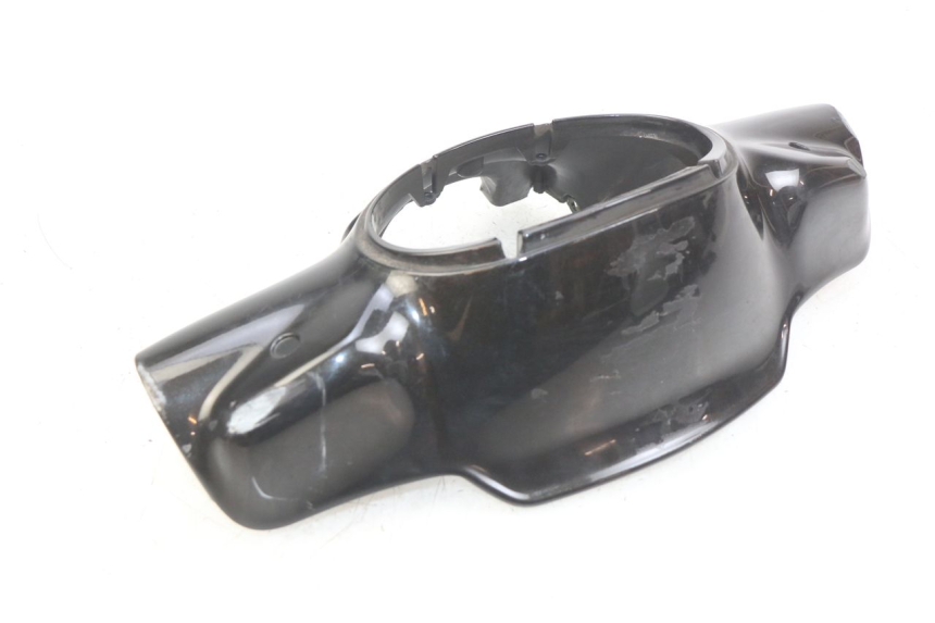 photo de COFANO MANUBRIO ANTERIORE APRILIA SCARABEO 100 (2003 - 2012) - Zoom sullo stato d'uso