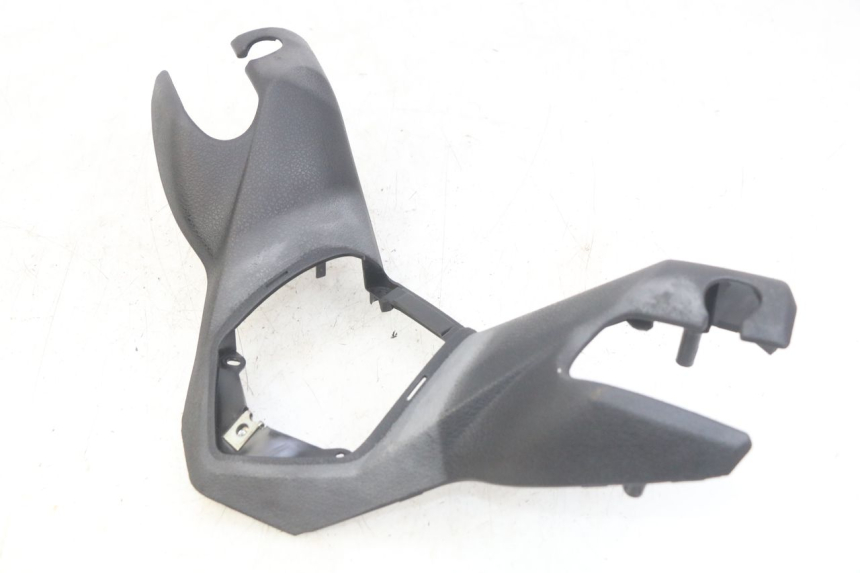 photo de COFANO MANUBRIO ANTERIORE MBK SKYCRUISER 125 (2010 - 2013) - Dettagli dei punti di fissaggio